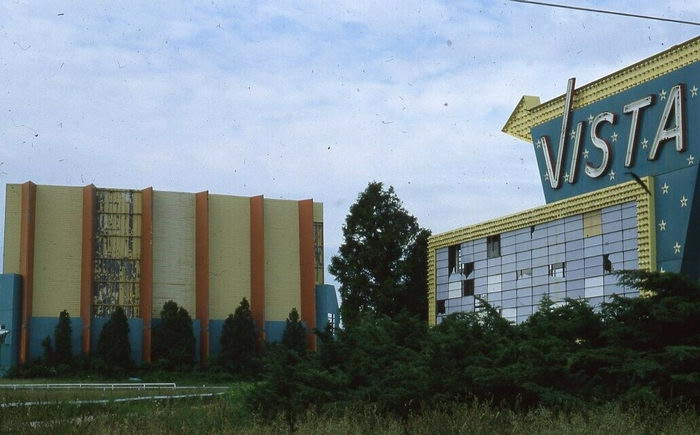 Vista Drive-In Theatre - Vista 1978-1 Rg (newer photo)